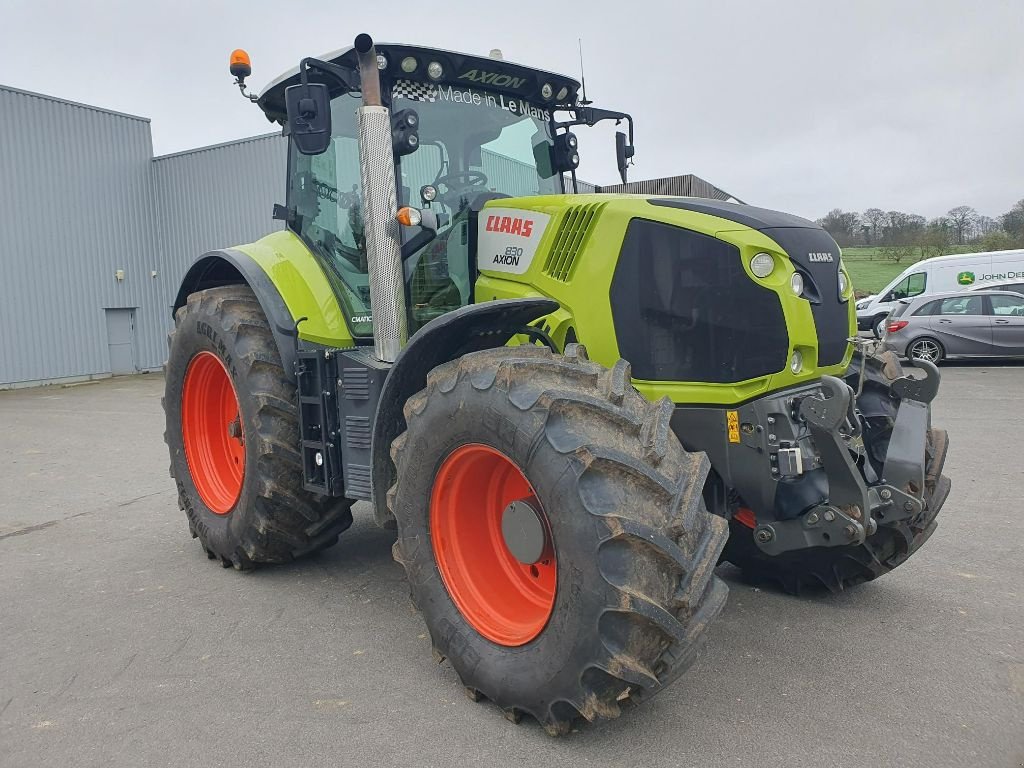 Traktor typu CLAAS AXION 830 C MATIC, Gebrauchtmaschine v DOMFRONT (Obrázek 2)