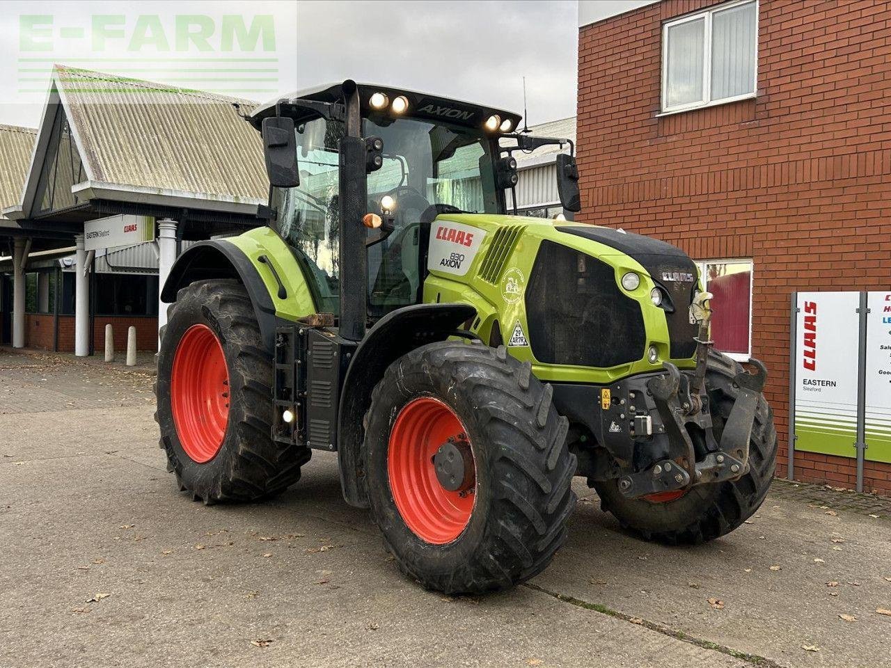 Traktor Türe ait CLAAS AXION 830 CEBIS, Gebrauchtmaschine içinde SLEAFORD (resim 4)