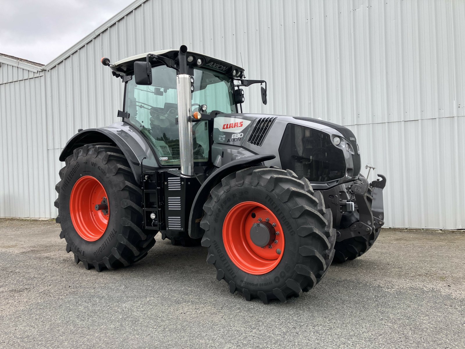 Traktor typu CLAAS AXION 830 CEBIS, Gebrauchtmaschine v PLOUIGNEAU (Obrázek 3)