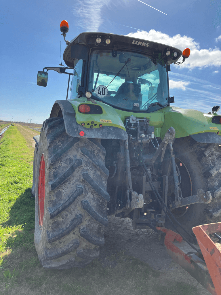 Traktor van het type CLAAS AXION 830 CIS, Gebrauchtmaschine in SAINT ANDIOL (Foto 8)