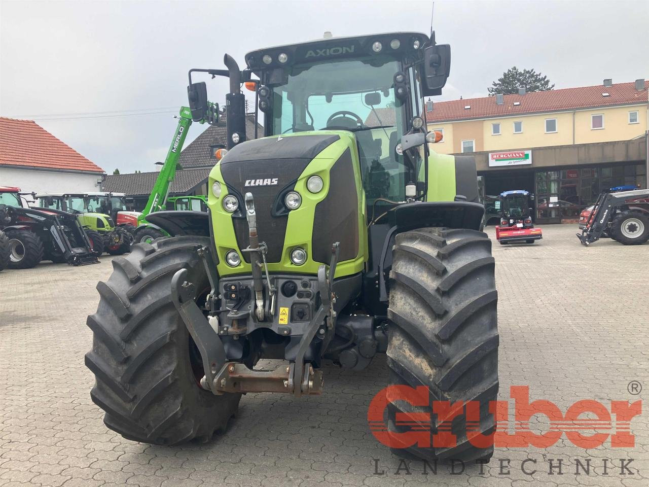 Traktor типа CLAAS Axion 830 CMATIC CEBIS, Gebrauchtmaschine в Ampfing (Фотография 3)