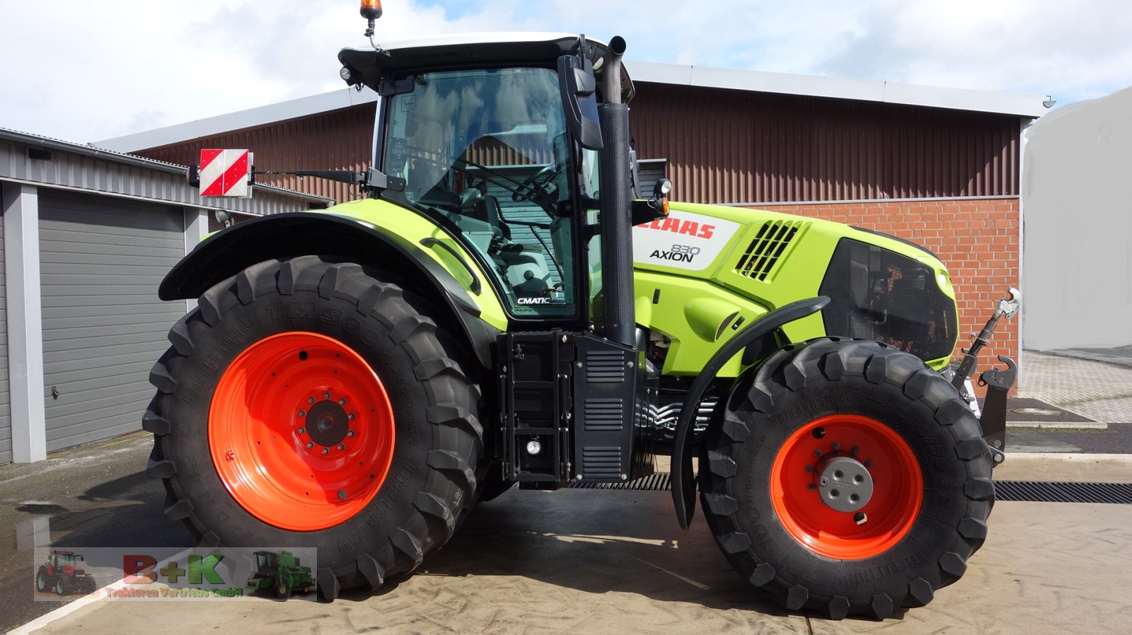 Traktor типа CLAAS Axion 830 CMATIC CIS+, Gebrauchtmaschine в Kettenkamp (Фотография 4)