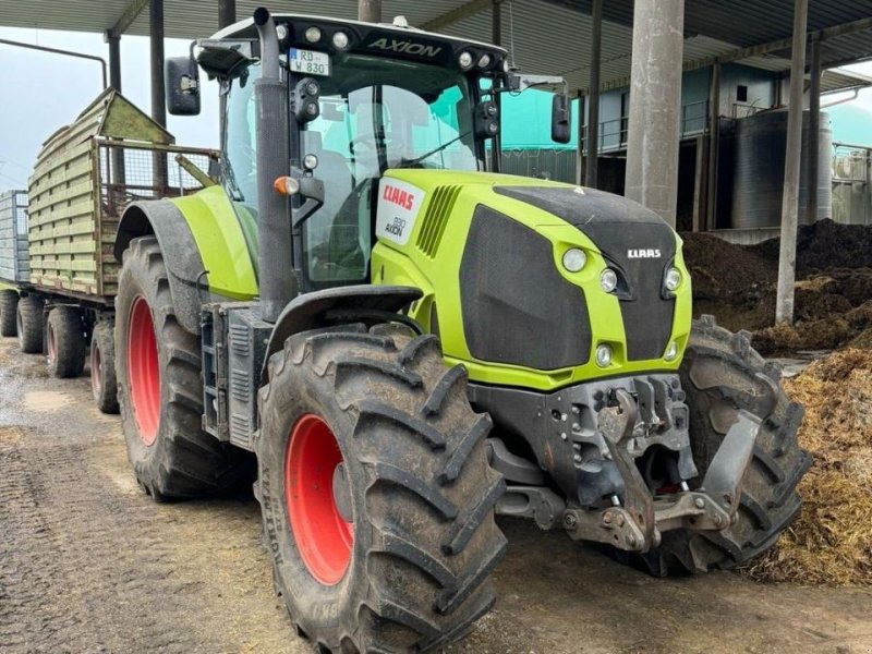 Traktor of the type CLAAS AXION 830 CMATIC CMATIC, Gebrauchtmaschine in Hamburg (Picture 1)