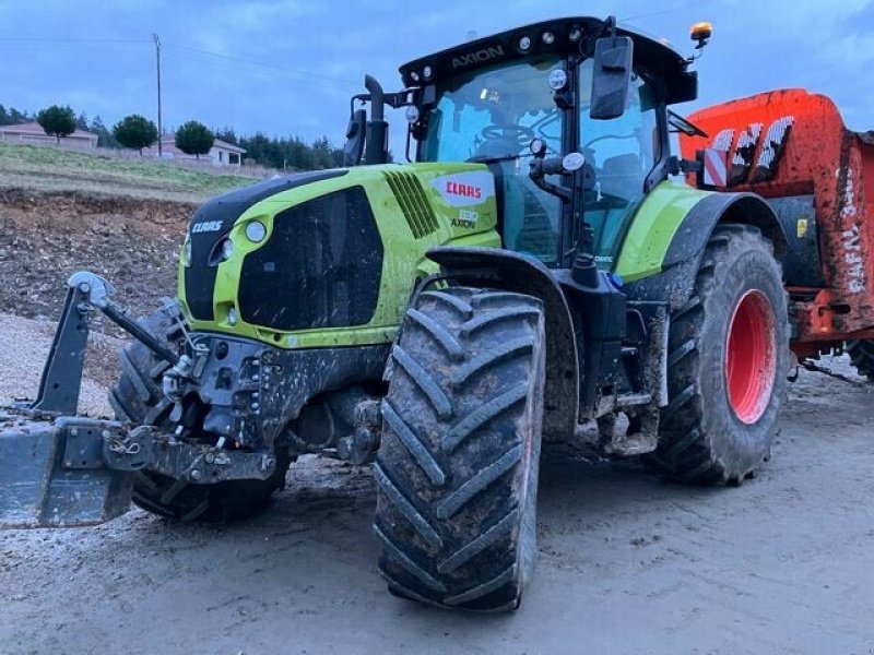 Traktor of the type CLAAS AXION 830 CMATIC S5 TRADITION, Gebrauchtmaschine in Feurs (Picture 1)