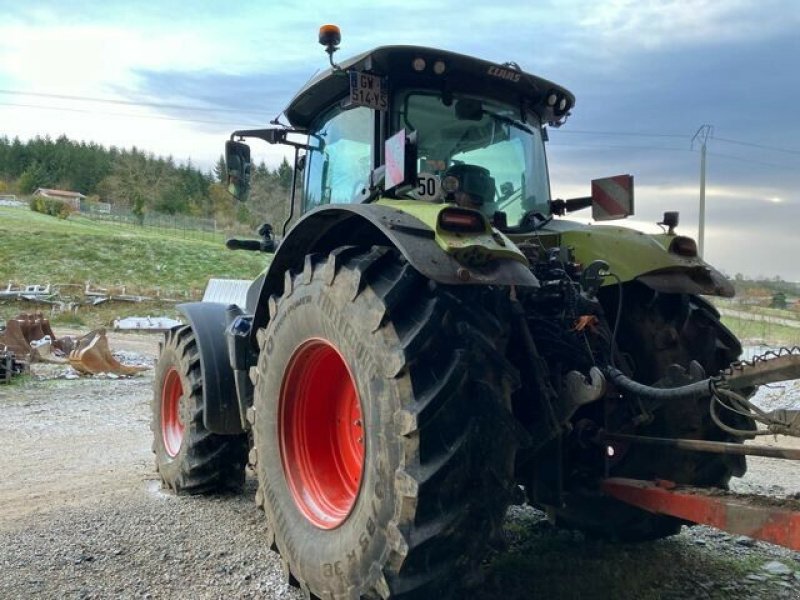 Traktor des Typs CLAAS AXION 830 CMATIC S5 TRADITION, Gebrauchtmaschine in Feurs (Bild 2)