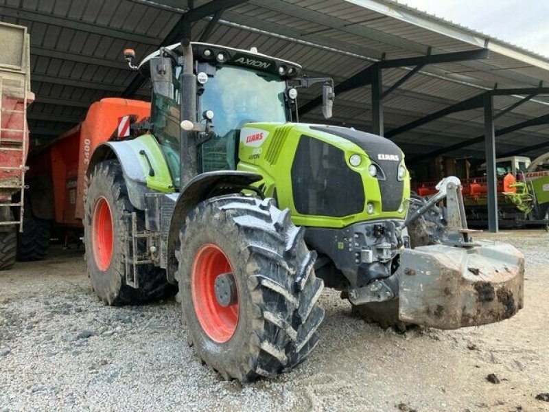 Traktor des Typs CLAAS AXION 830 CMATIC S5 TRADITION, Gebrauchtmaschine in Feurs (Bild 1)