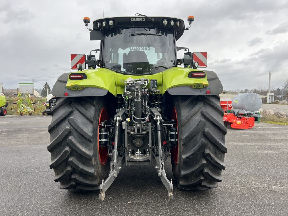 Traktor of the type CLAAS AXION 830 CMATIC - Stage V Location, Gebrauchtmaschine in Aubiet (Picture 7)