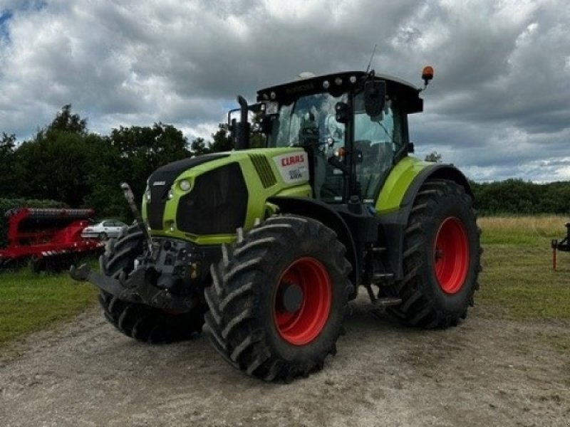 Traktor des Typs CLAAS AXION 830 CMATIC, Gebrauchtmaschine in Aabenraa (Bild 1)