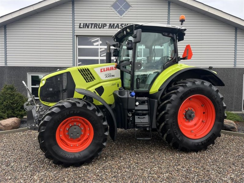 Traktor типа CLAAS Axion 830 med frontlift og front PTO, Gebrauchtmaschine в Lintrup (Фотография 1)