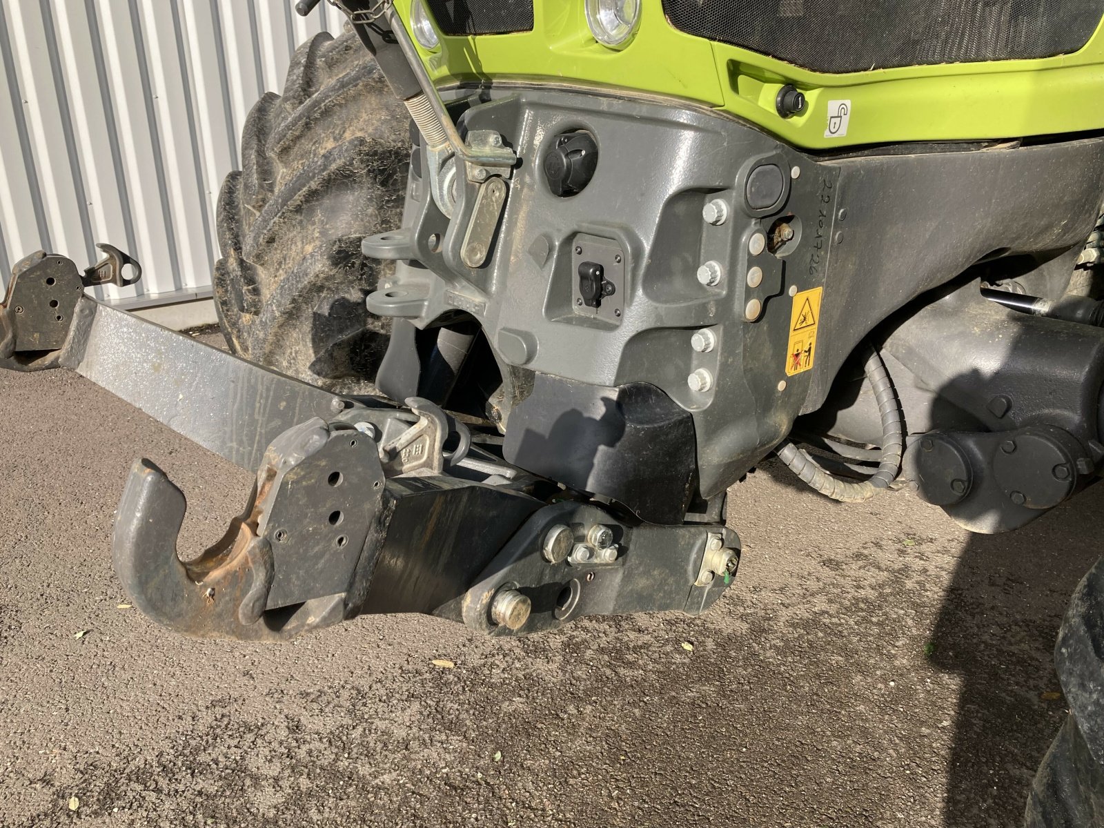 Traktor des Typs CLAAS AXION 830 - S5 SUR MESURE, Gebrauchtmaschine in LAIGNES (Bild 7)