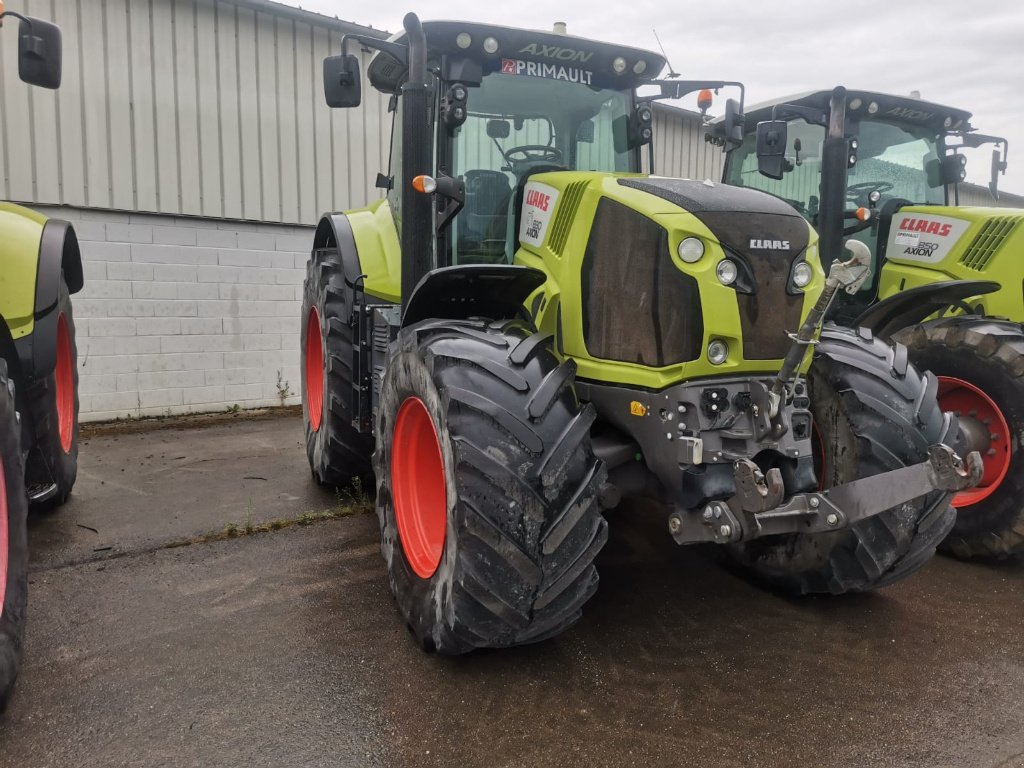 Traktor van het type CLAAS AXION 830, Gebrauchtmaschine in Marolles (Foto 1)