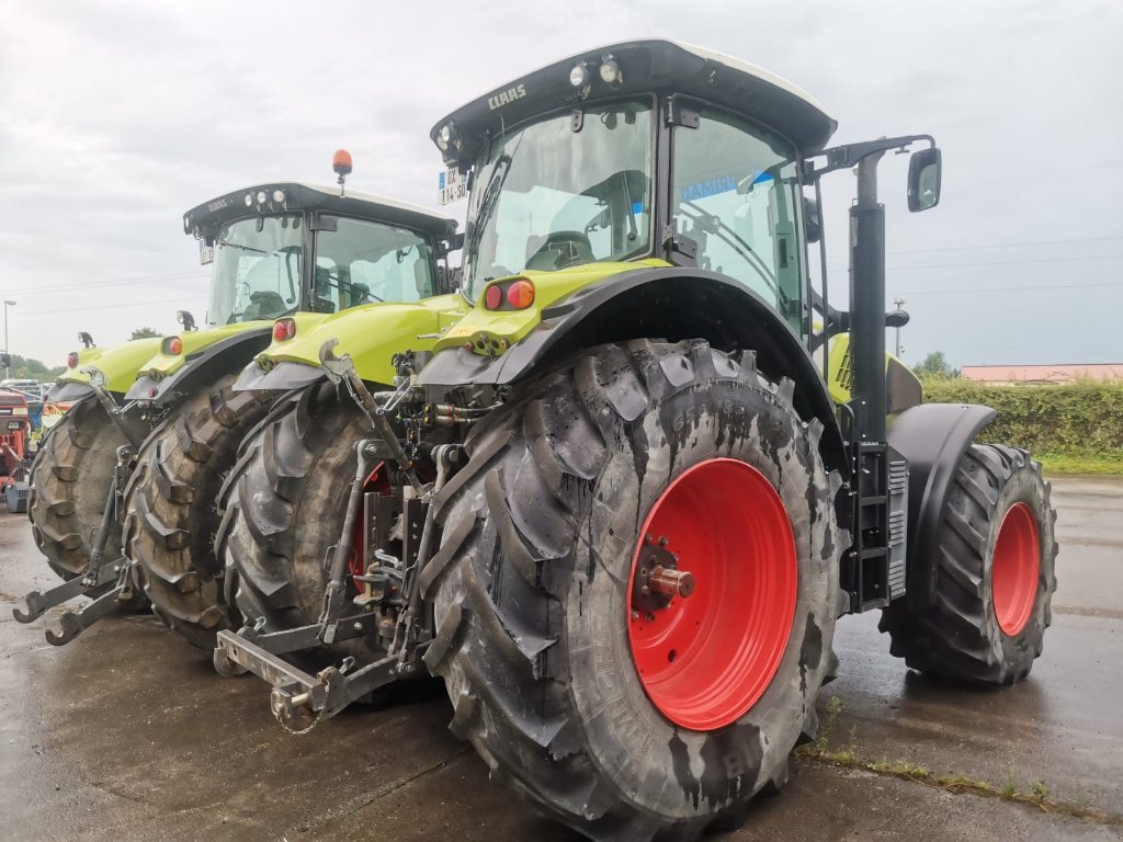 Traktor tip CLAAS AXION 830, Gebrauchtmaschine in Marolles (Poză 11)