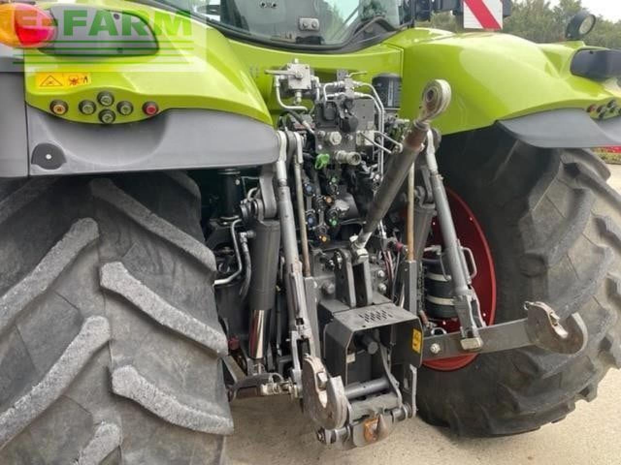 Traktor типа CLAAS AXION 830, Gebrauchtmaschine в LUTON (Фотография 5)