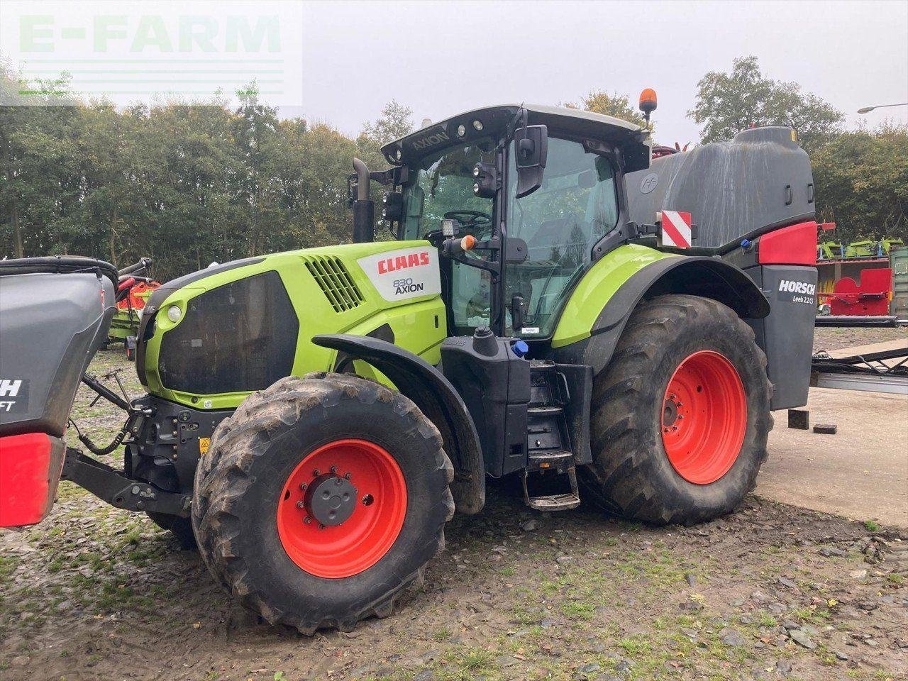 Traktor от тип CLAAS AXION 830, Gebrauchtmaschine в SUFFOLK (Снимка 1)