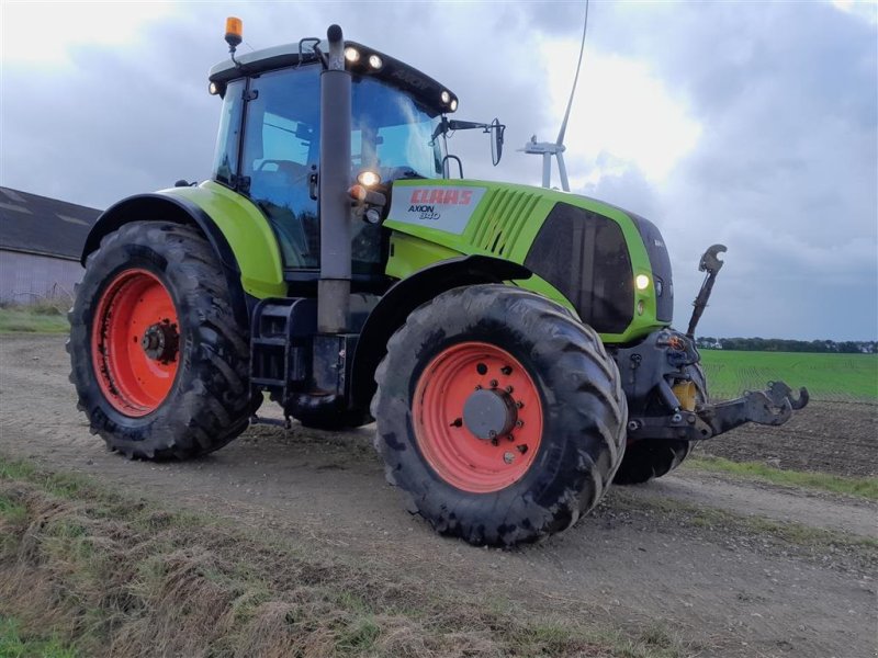 Traktor van het type CLAAS AXION 840 CEBIS affjedret foraksel front pto., Gebrauchtmaschine in Skive (Foto 1)