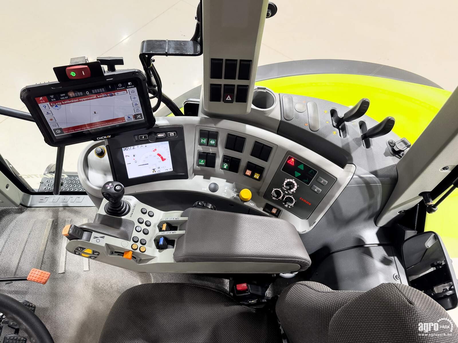 Traktor tipa CLAAS Axion 840 CEBIS, Gebrauchtmaschine u Csengele (Slika 9)