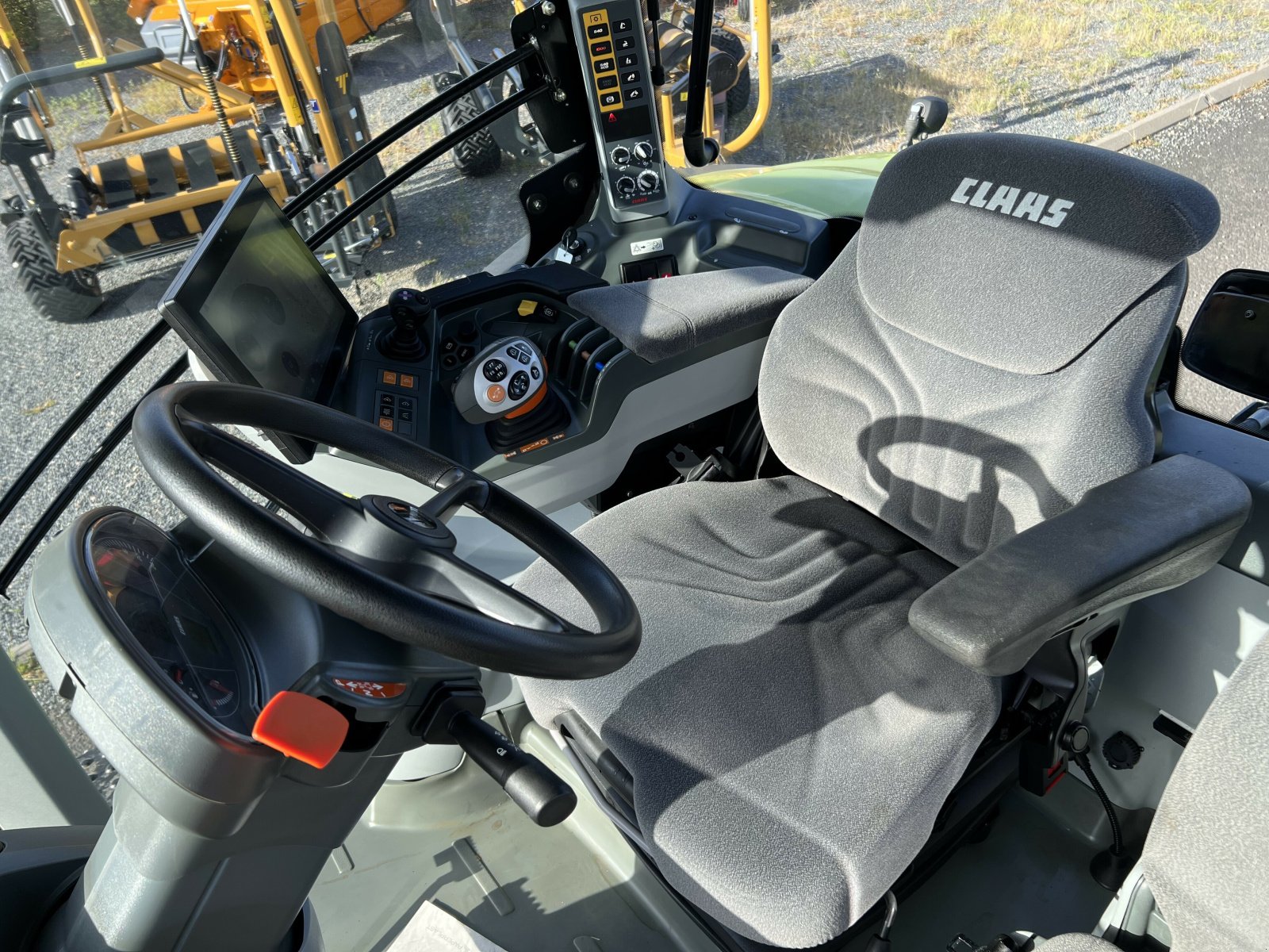 Traktor του τύπου CLAAS AXION 840 CEBIS, Gebrauchtmaschine σε Gannat (Φωτογραφία 10)