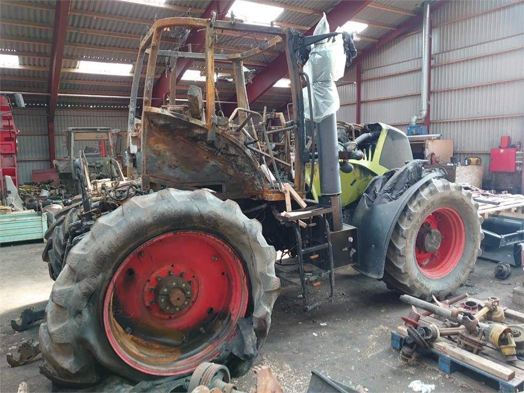 Traktor typu CLAAS Axion 840, Gebrauchtmaschine w Hemmet (Zdjęcie 4)