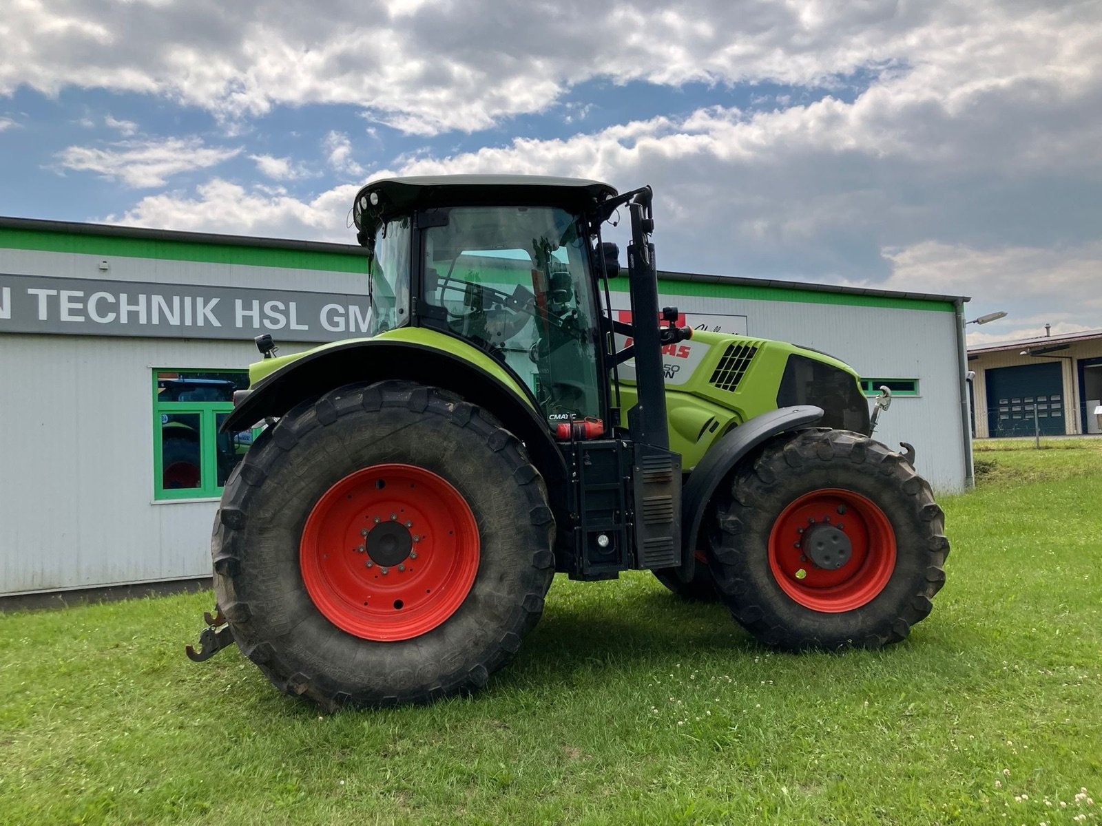 Traktor typu CLAAS Axion 850 C-Matic, Gebrauchtmaschine v Goldberg (Obrázek 4)