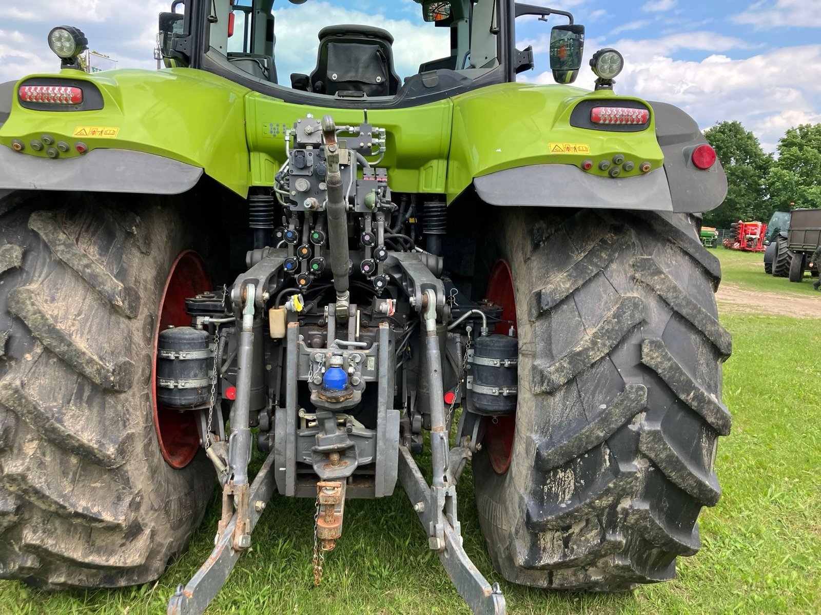 Traktor typu CLAAS Axion 850 C-Matic, Gebrauchtmaschine w Goldberg (Zdjęcie 5)