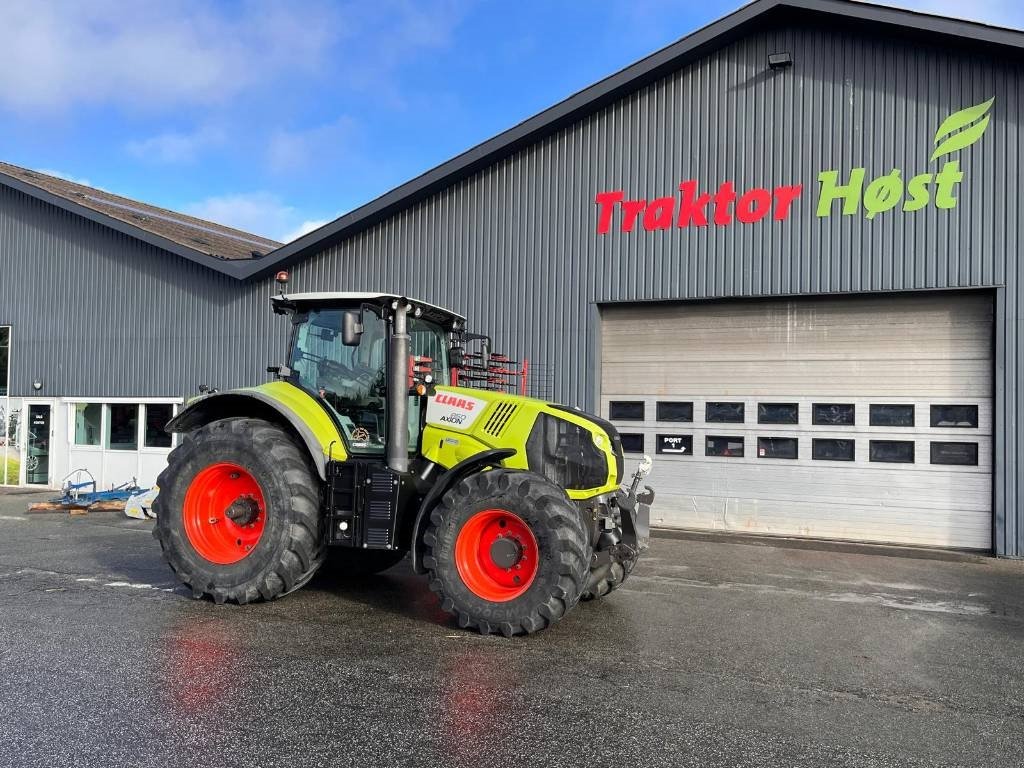 Traktor des Typs CLAAS AXION 850 CEBIS, Gebrauchtmaschine in Hinnerup (Bild 1)