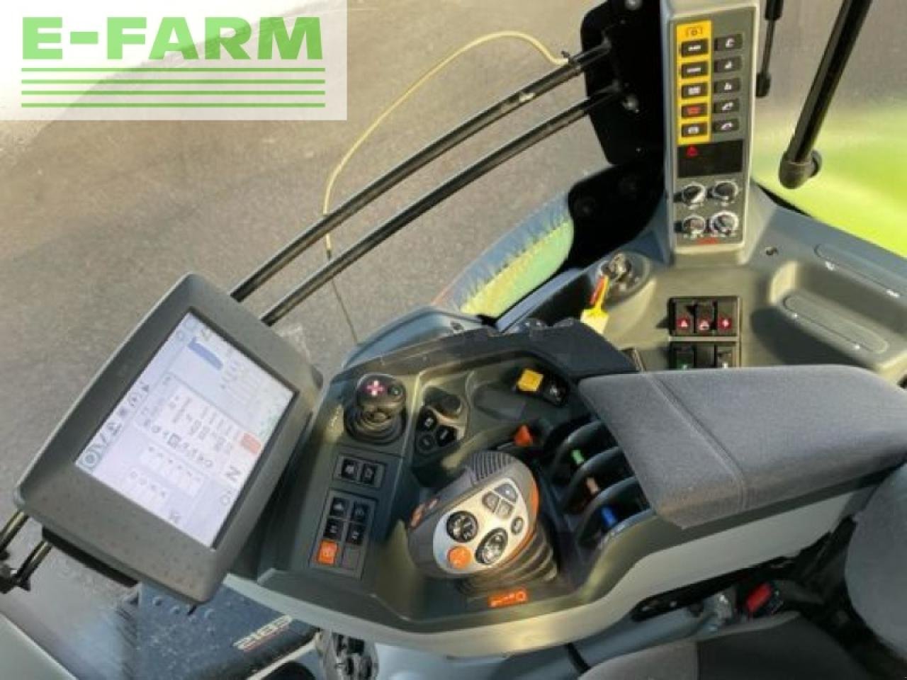 Traktor del tipo CLAAS axion 850 cebis, Gebrauchtmaschine en MONFERRAN (Imagen 9)