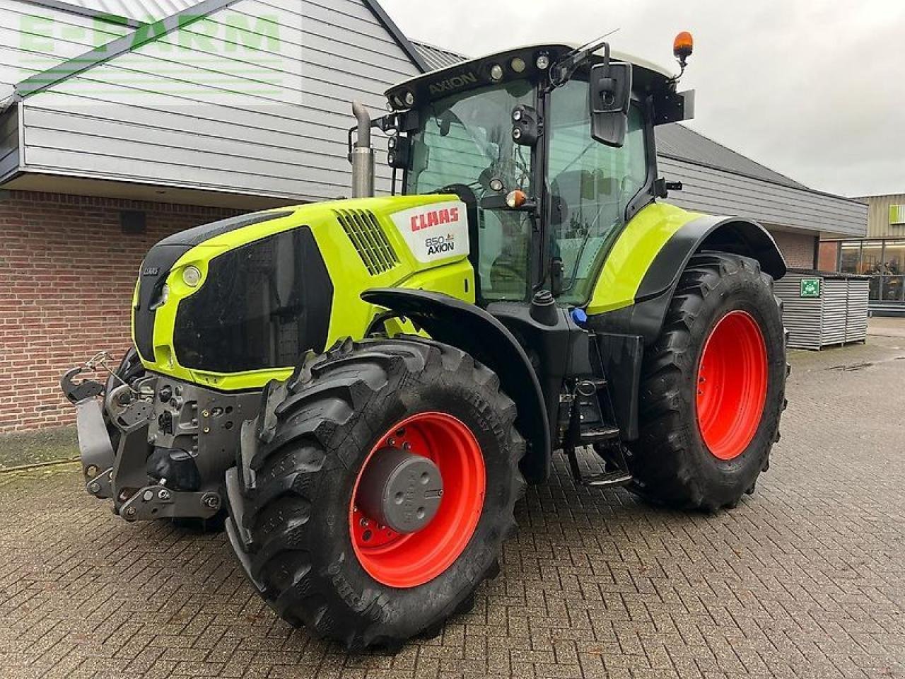 Traktor van het type CLAAS axion 850 cebis, Gebrauchtmaschine in ag BROEKLAND (Foto 1)