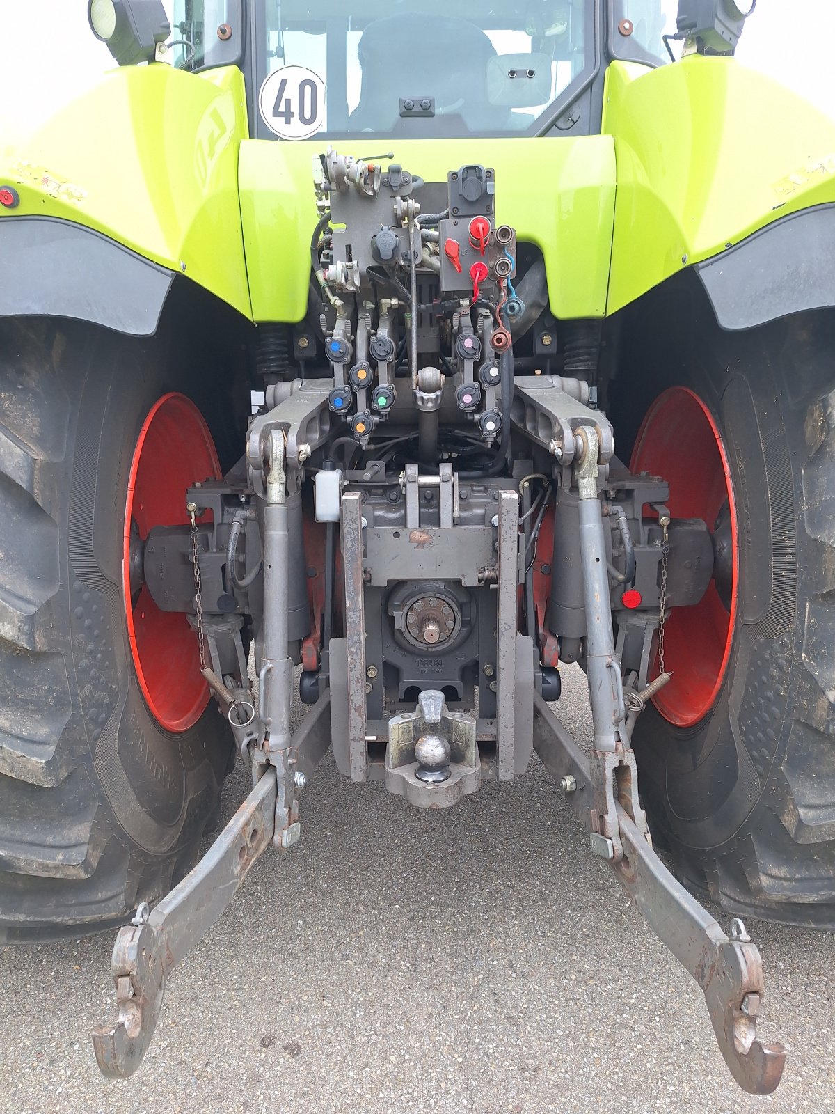 Traktor del tipo CLAAS Axion 850 CEBIS, Gebrauchtmaschine In Ochsenhausen (Immagine 8)