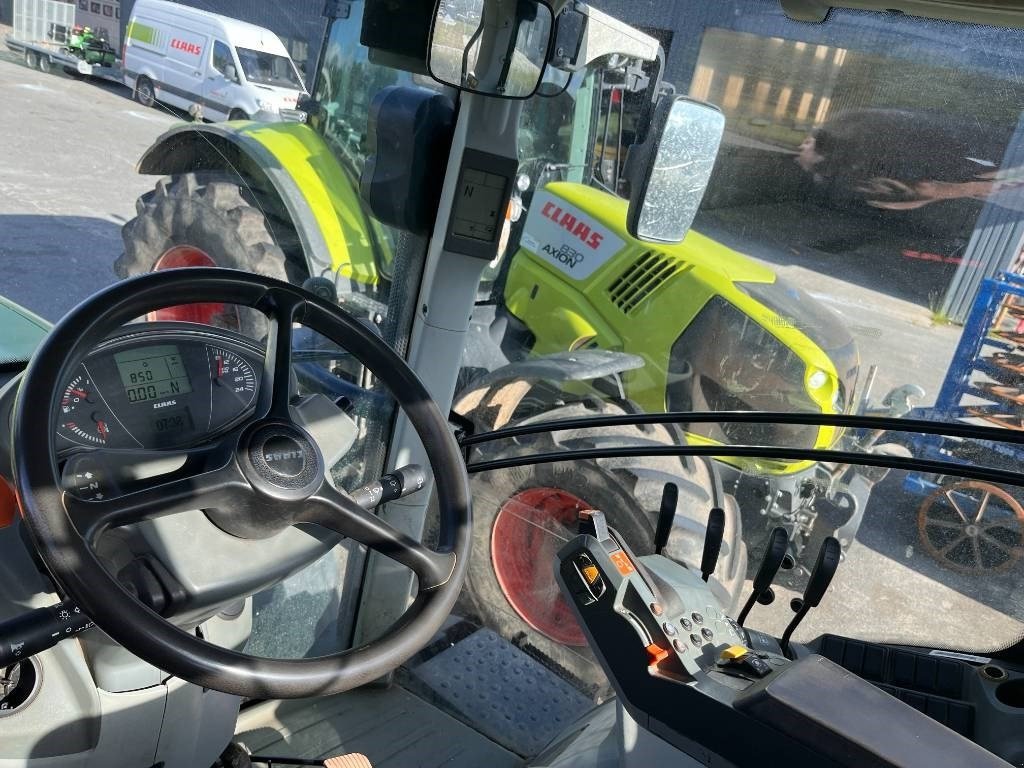 Traktor typu CLAAS AXION 850 CIS, Gebrauchtmaschine v Kolding (Obrázok 5)