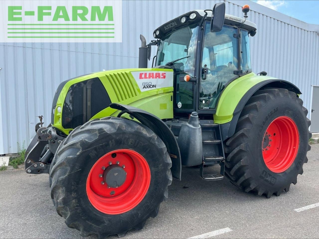 Traktor типа CLAAS axion 850 cis, Gebrauchtmaschine в CHEMINOT (57 - MOSELLE) (Фотография 1)