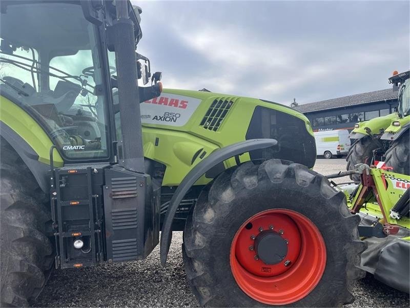 Traktor a típus CLAAS AXION 850 CMATIC Nye dæk, Gebrauchtmaschine ekkor: Ringe (Kép 8)