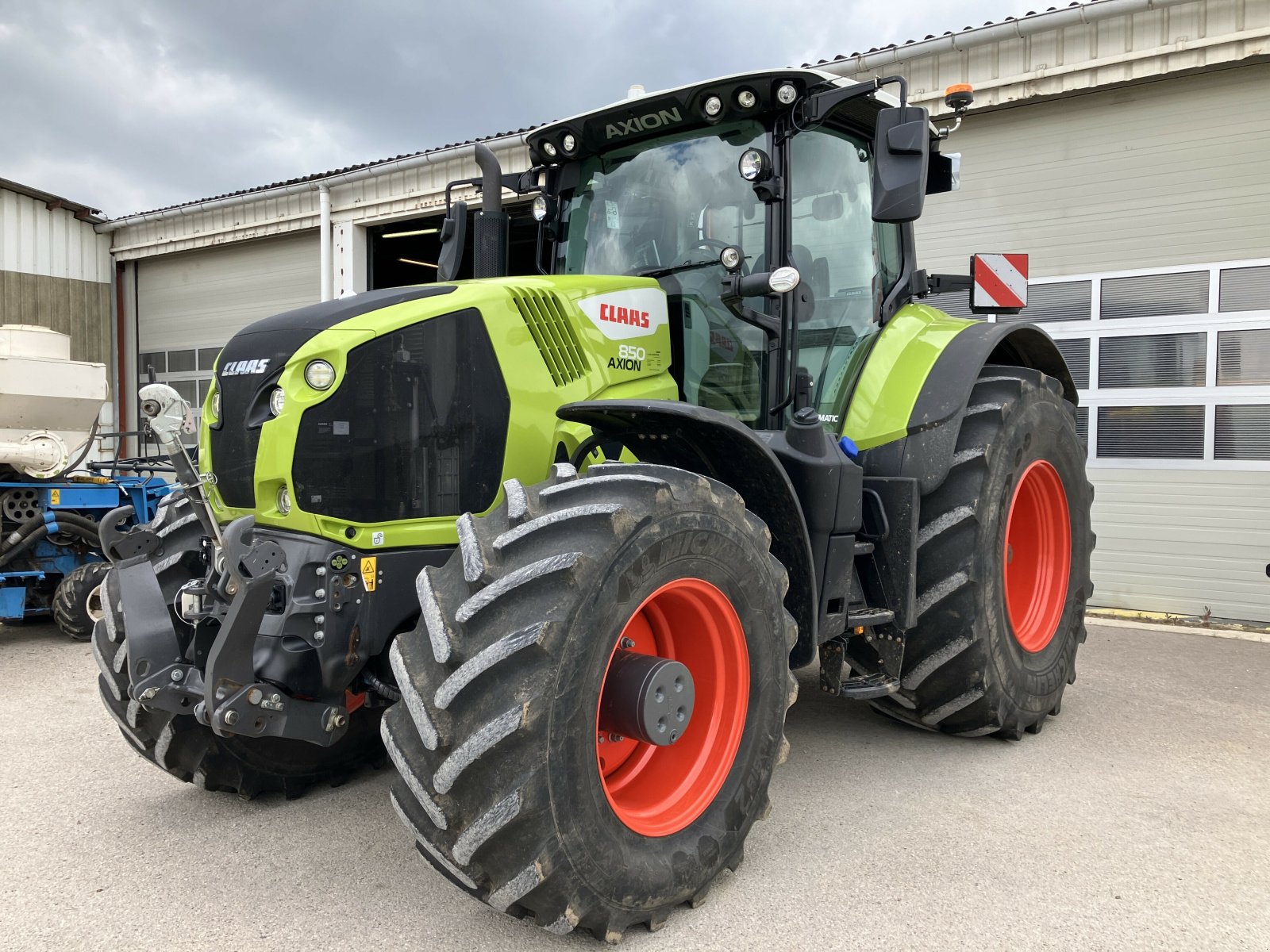 Traktor tip CLAAS AXION 850 CMATIC S5 BUSINESS, Gebrauchtmaschine in VAROIS & CHAIGNOT (Poză 1)