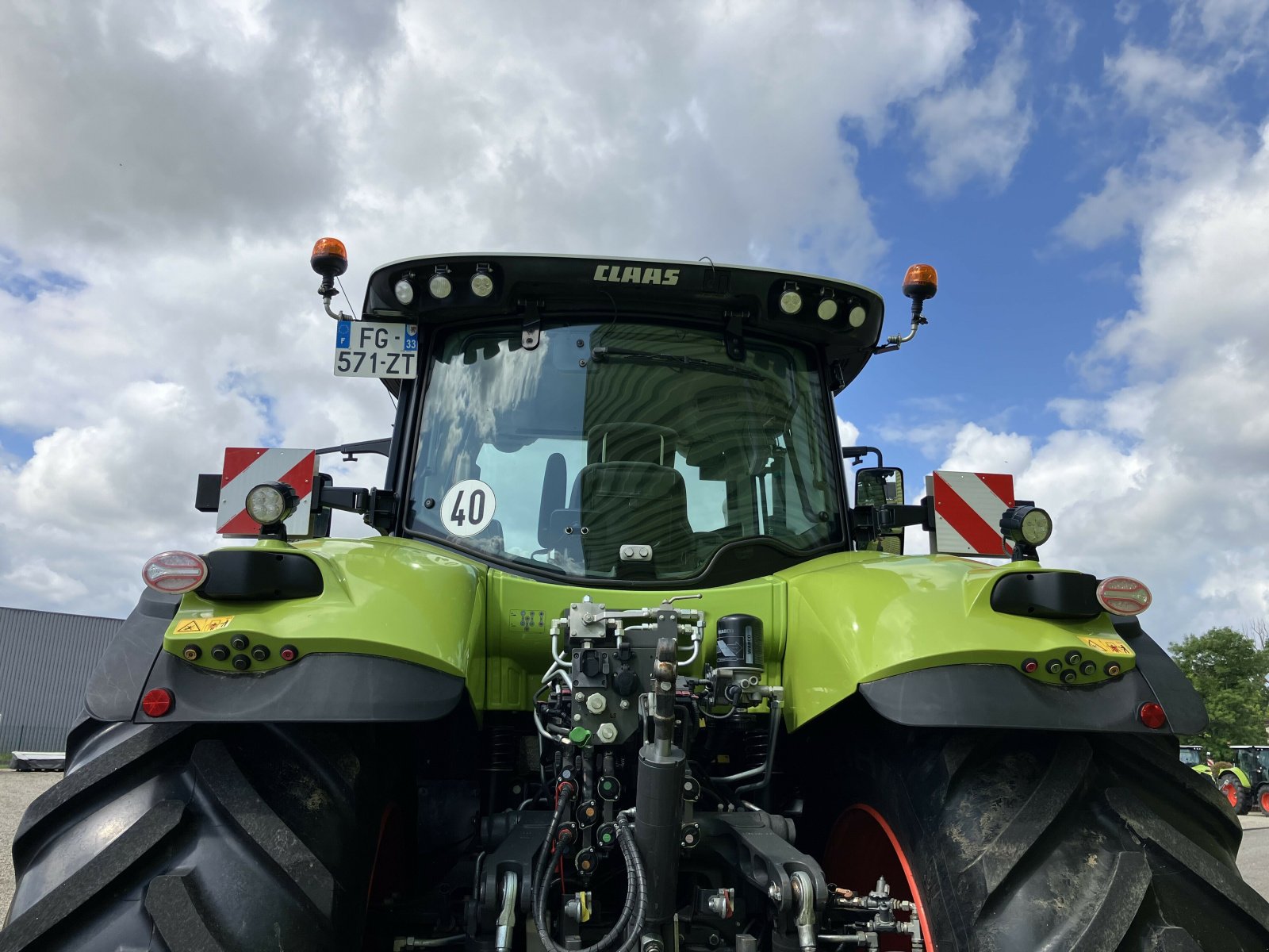 Traktor des Typs CLAAS AXION 850 CMATIC TELEGONFLAGE, Gebrauchtmaschine in ailias (Bild 4)