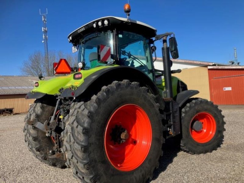 Traktor des Typs CLAAS AXION 850 CMATIC, Gebrauchtmaschine in Tim (Bild 4)