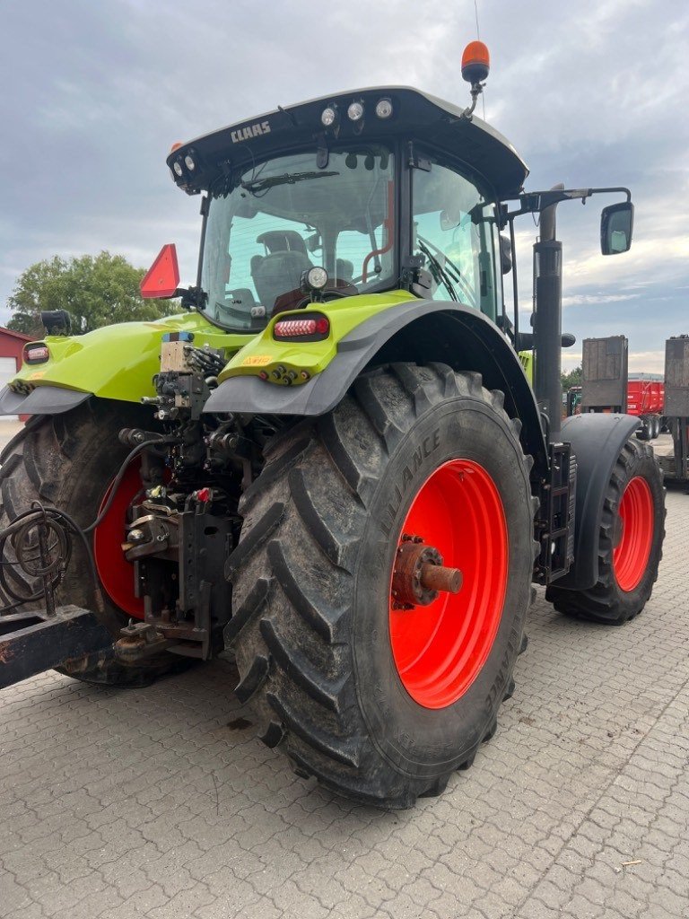 Traktor типа CLAAS Axion 850 Cmatic, Gebrauchtmaschine в Mern (Фотография 3)