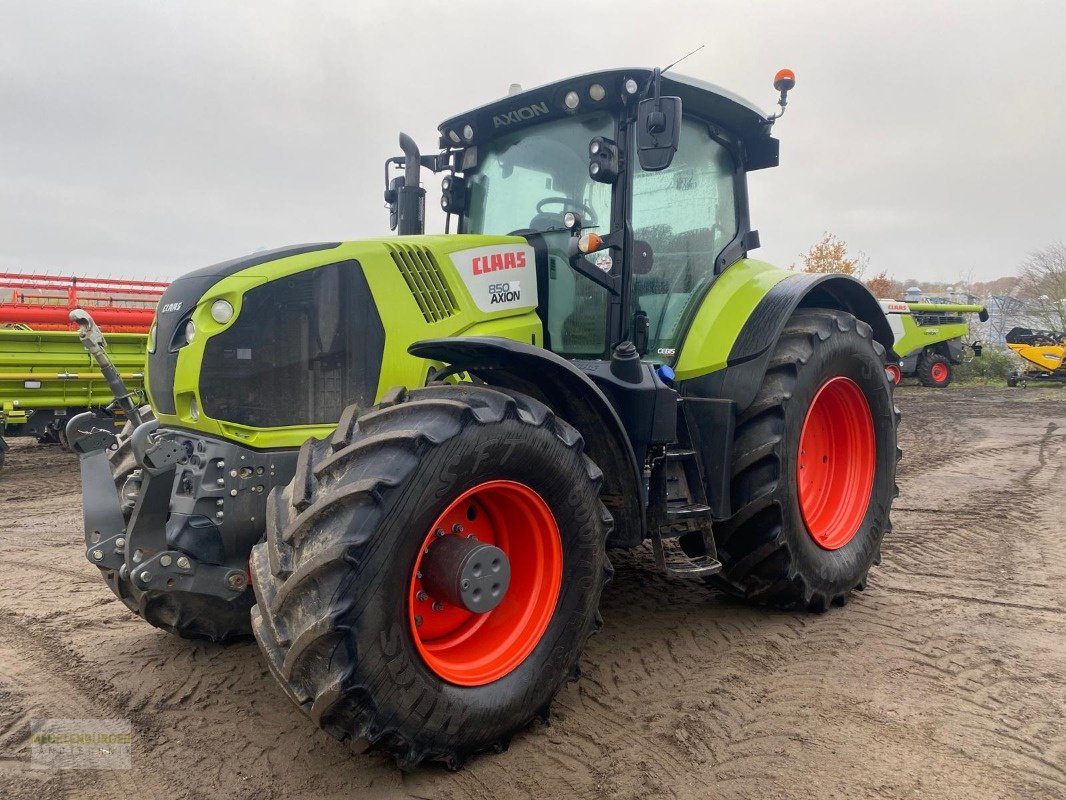 Traktor от тип CLAAS Axion 850 Hexashift, Gebrauchtmaschine в Teterow (Снимка 1)