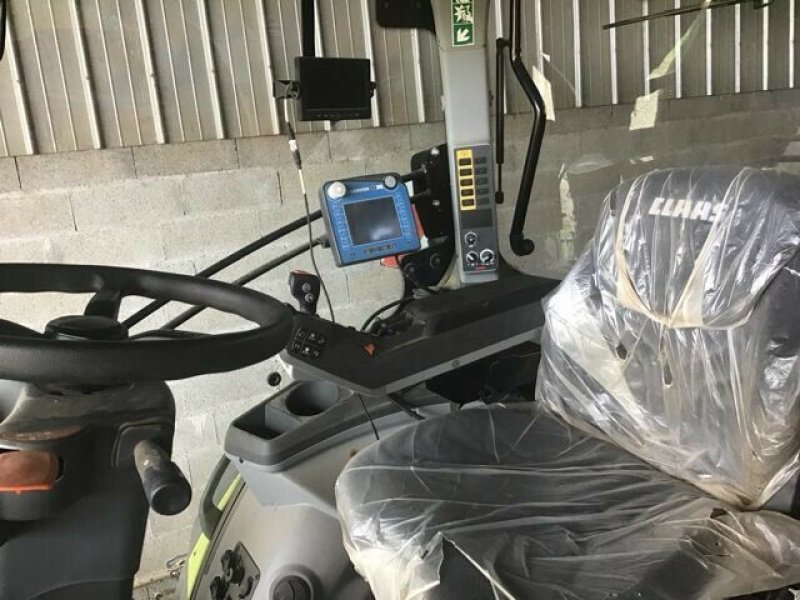 Traktor van het type CLAAS AXION 850 - S5 ADVANCE, Gebrauchtmaschine in CHATEAU GAILLARD (Foto 3)