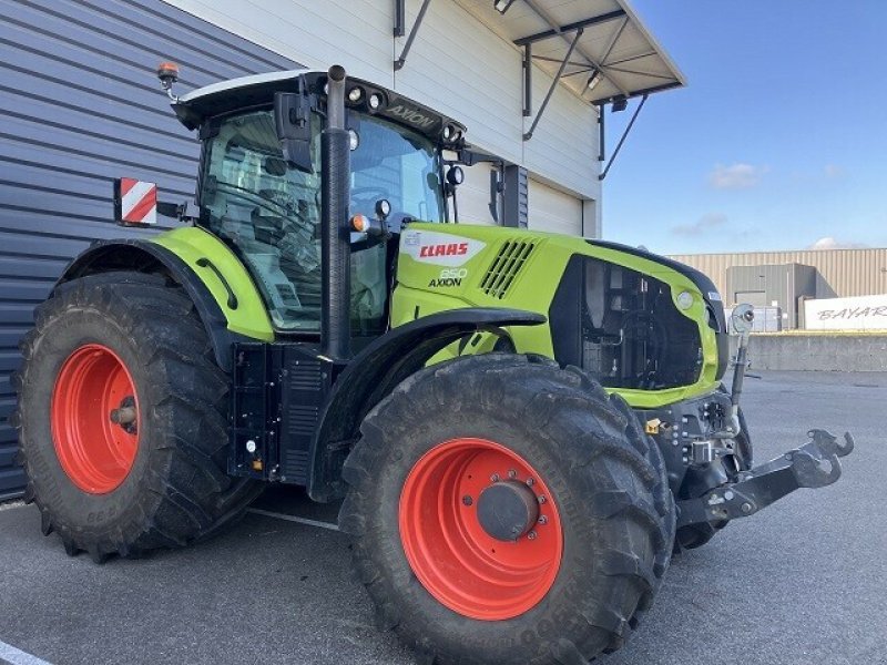 Traktor del tipo CLAAS AXION 850 - S5 ADVANCE, Gebrauchtmaschine en CHATEAU GAILLARD (Imagen 2)