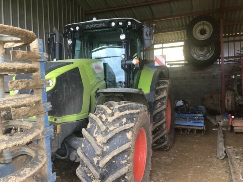 Traktor of the type CLAAS AXION 850 - S5 ADVANCE, Gebrauchtmaschine in CHATEAU GAILLARD (Picture 1)