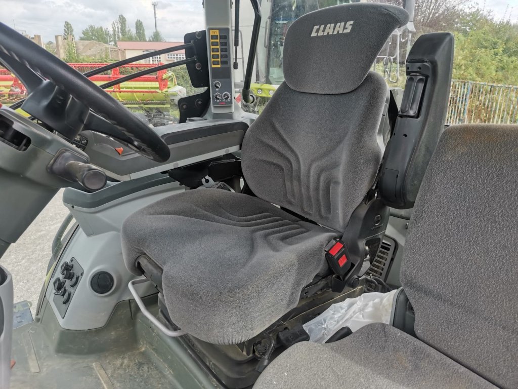 Traktor van het type CLAAS AXION 850, Gebrauchtmaschine in Marolles (Foto 10)