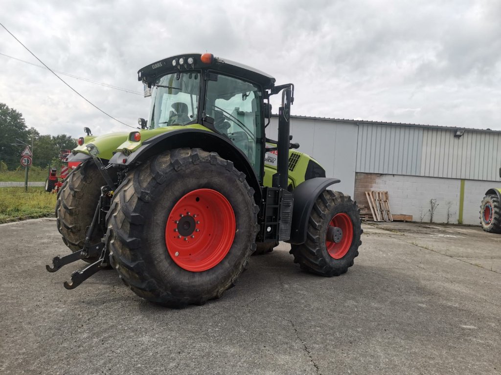 Traktor des Typs CLAAS AXION 850, Gebrauchtmaschine in Marolles (Bild 4)