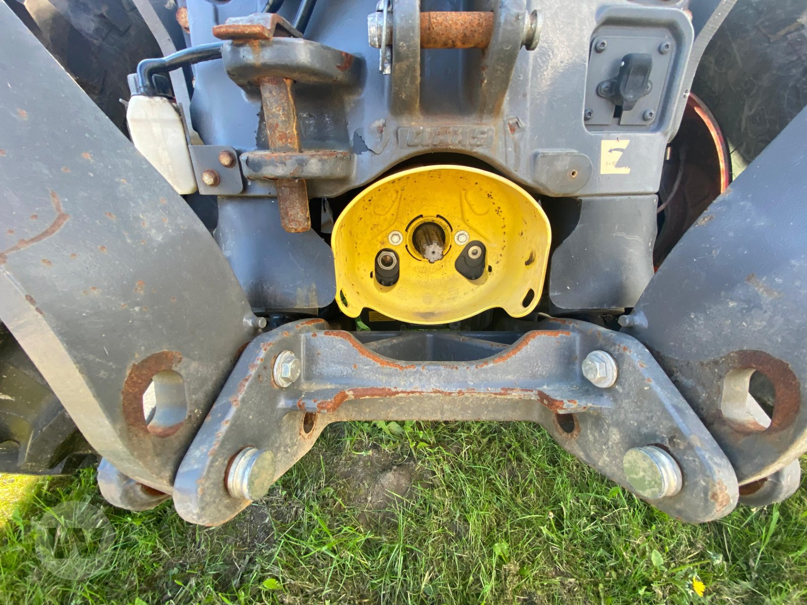 Traktor des Typs CLAAS Axion 850, Gebrauchtmaschine in Bützow (Bild 4)