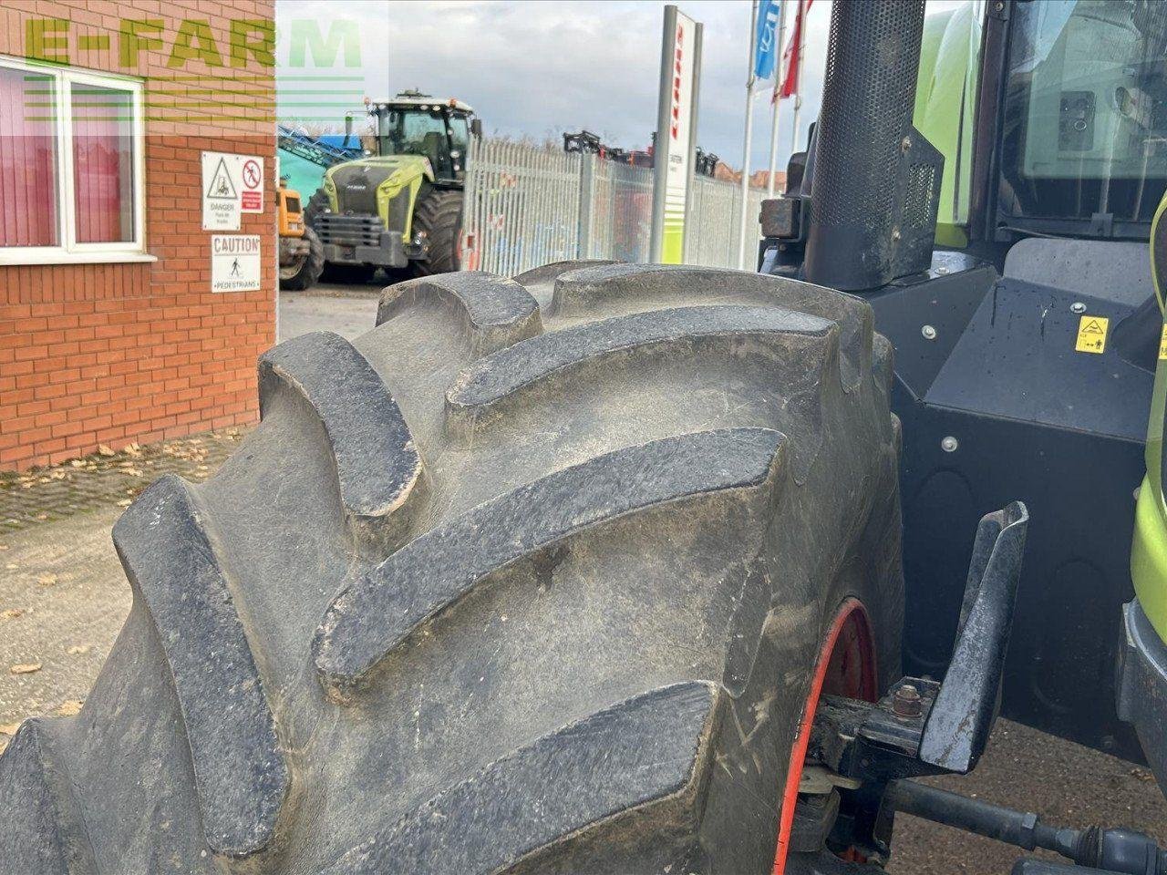 Traktor typu CLAAS AXION 850, Gebrauchtmaschine v SLEAFORD (Obrázek 11)