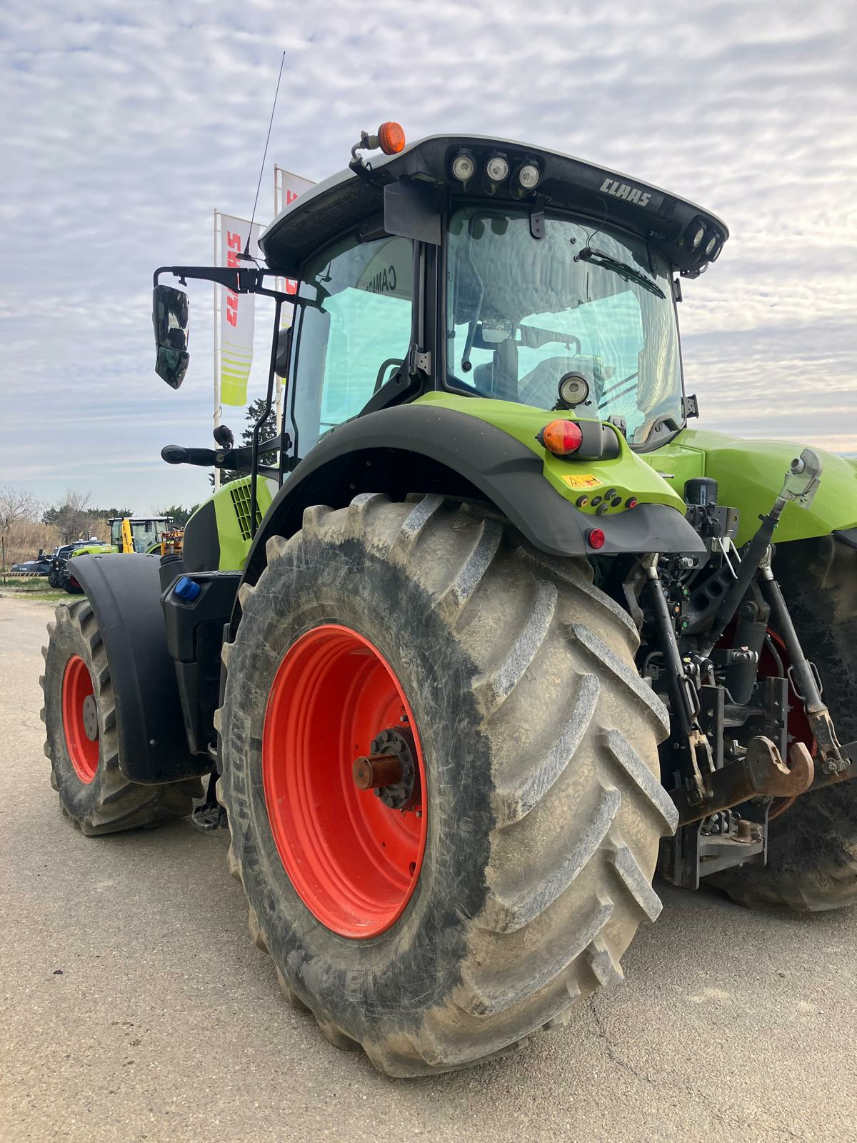 Traktor del tipo CLAAS AXION 850, Gebrauchtmaschine en SAINT ANDIOL (Imagen 9)