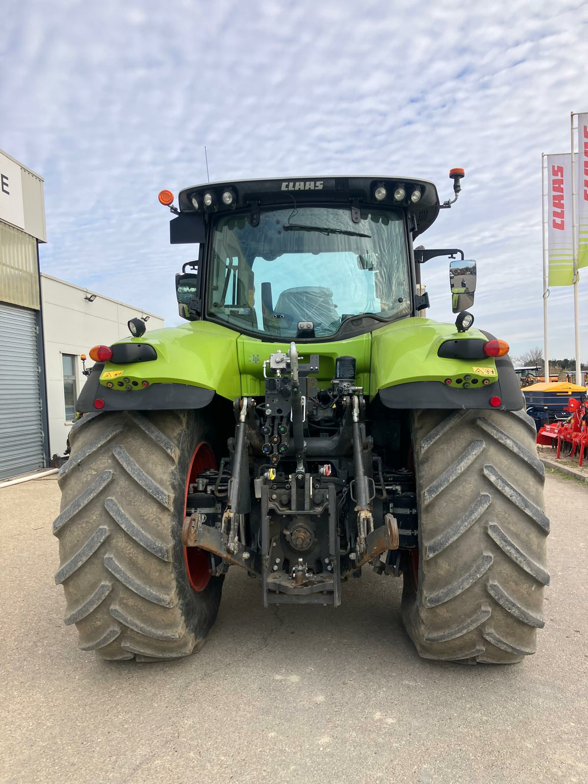 Traktor del tipo CLAAS AXION 850, Gebrauchtmaschine en SAINT ANDIOL (Imagen 7)