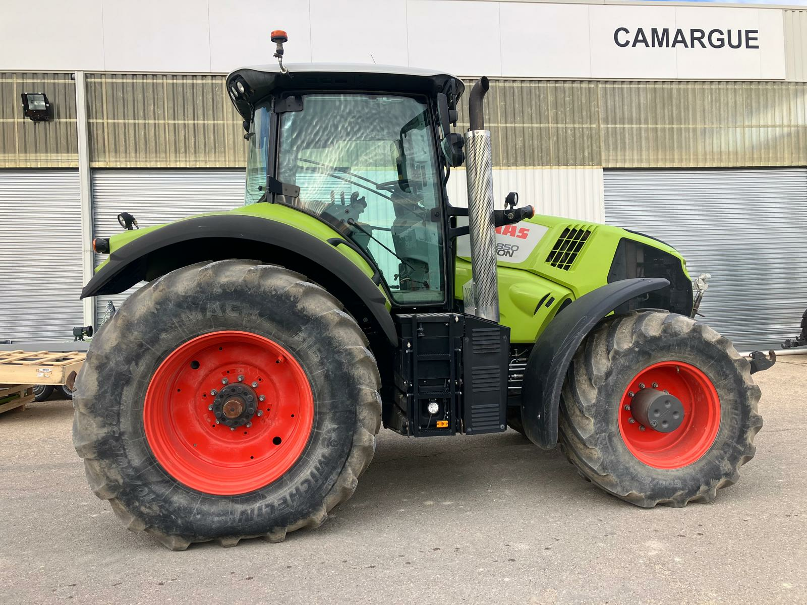 Traktor a típus CLAAS AXION 850, Gebrauchtmaschine ekkor: SAINT ANDIOL (Kép 5)