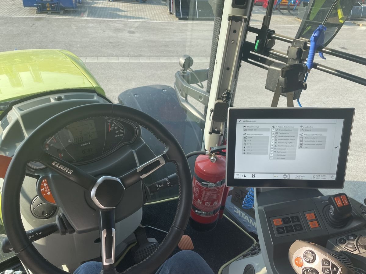 Traktor del tipo CLAAS Axion 870 C-Matic, Gebrauchtmaschine en Spillern (Imagen 4)