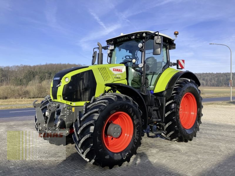 Traktor of the type CLAAS AXION 870 CMATIC CEBIS FOCUS, Vorführmaschine in Schwandorf (Picture 1)