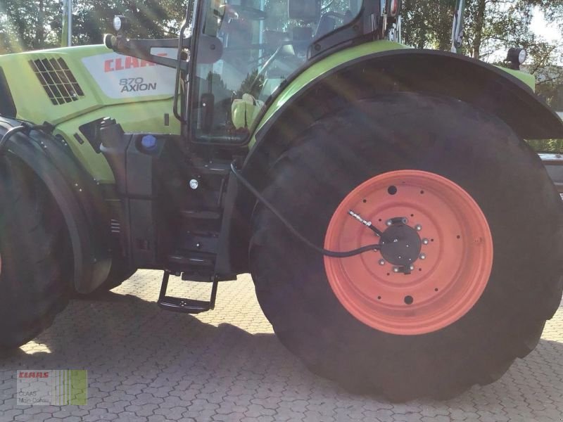 Traktor van het type CLAAS AXION 870 CMATIC CEBIS, Gebrauchtmaschine in Vohburg (Foto 3)