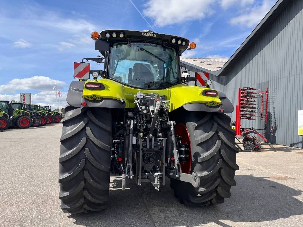 Traktor des Typs CLAAS AXION 870 CMATIC CEBIS, Gebrauchtmaschine in Kolding (Bild 4)